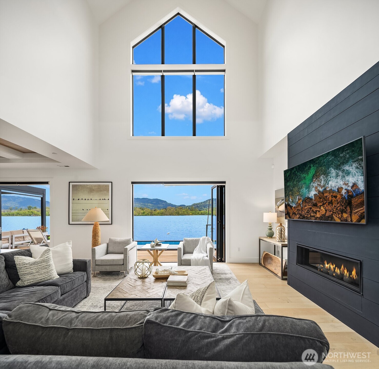 4233 E Lake Sammamish Shore Lane SE