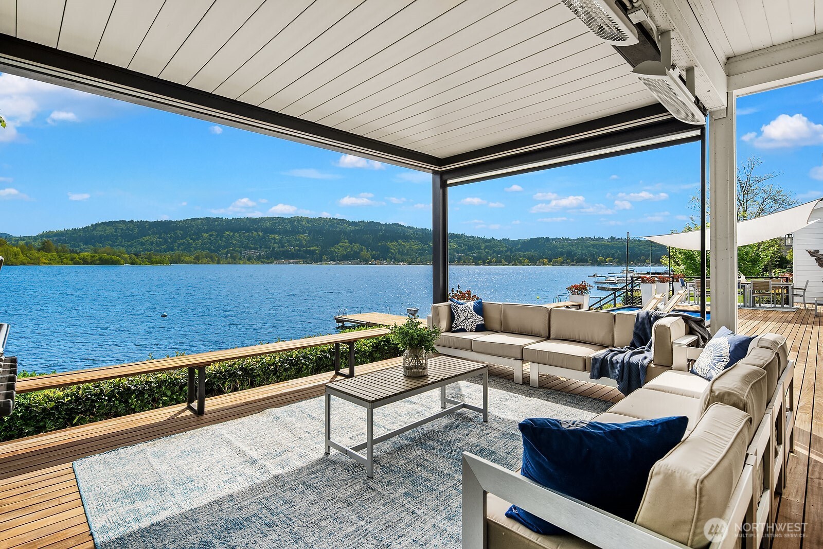 4233 E Lake Sammamish Shore Lane SE