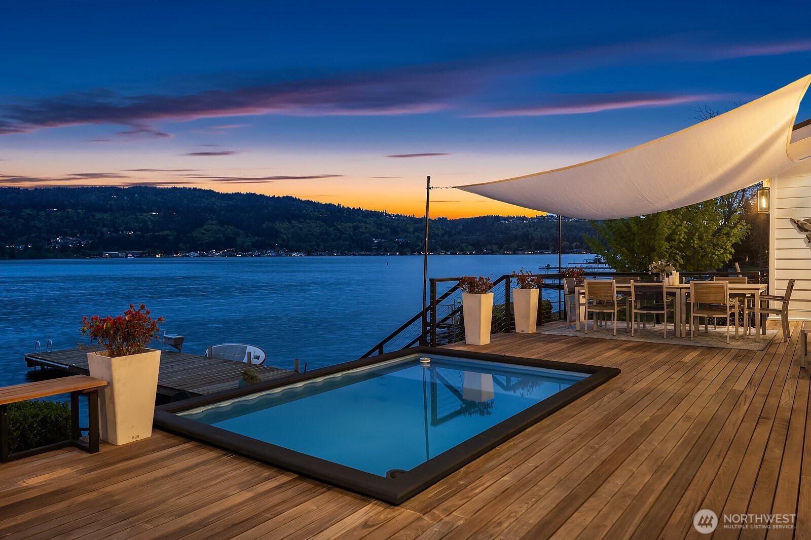 4233 E Lake Sammamish Shore Lane SE