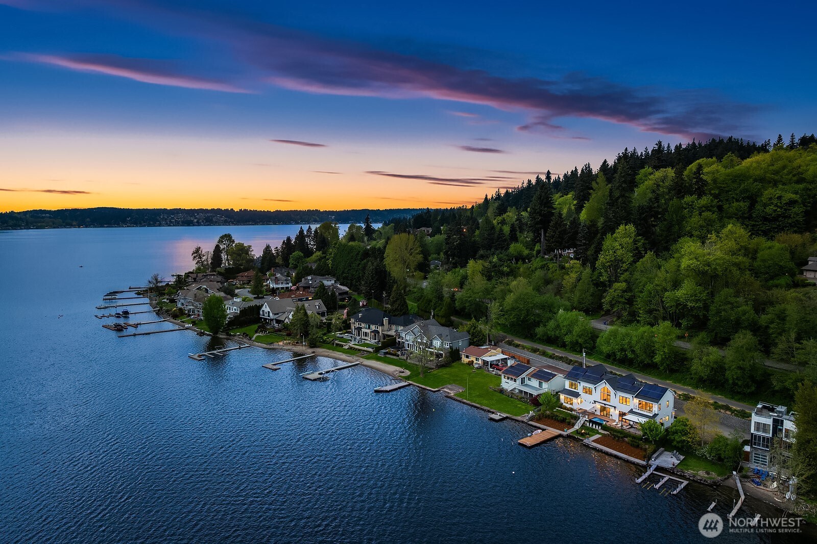 4233 E Lake Sammamish Shore Lane SE