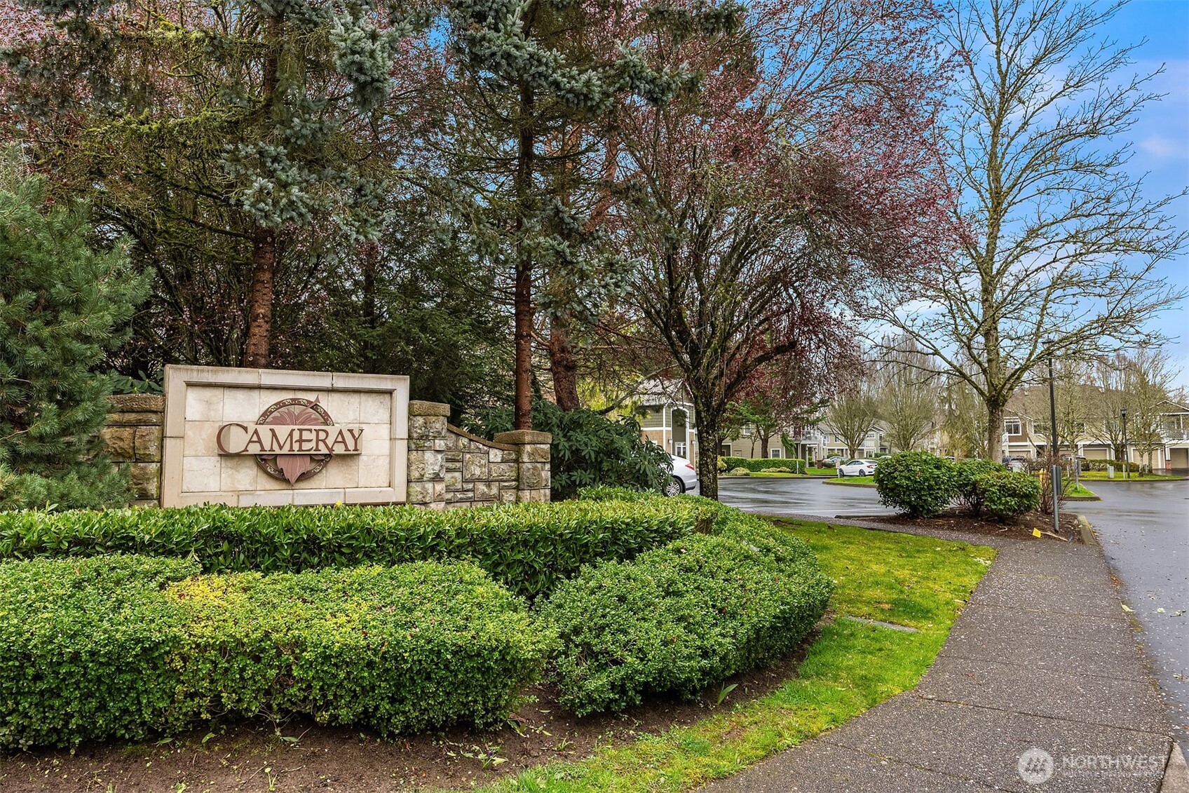 566 241st Lane SE