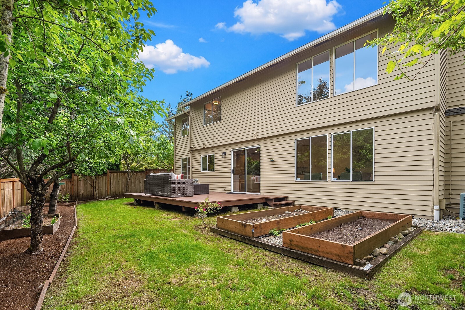 24544 SE 43rd Place
