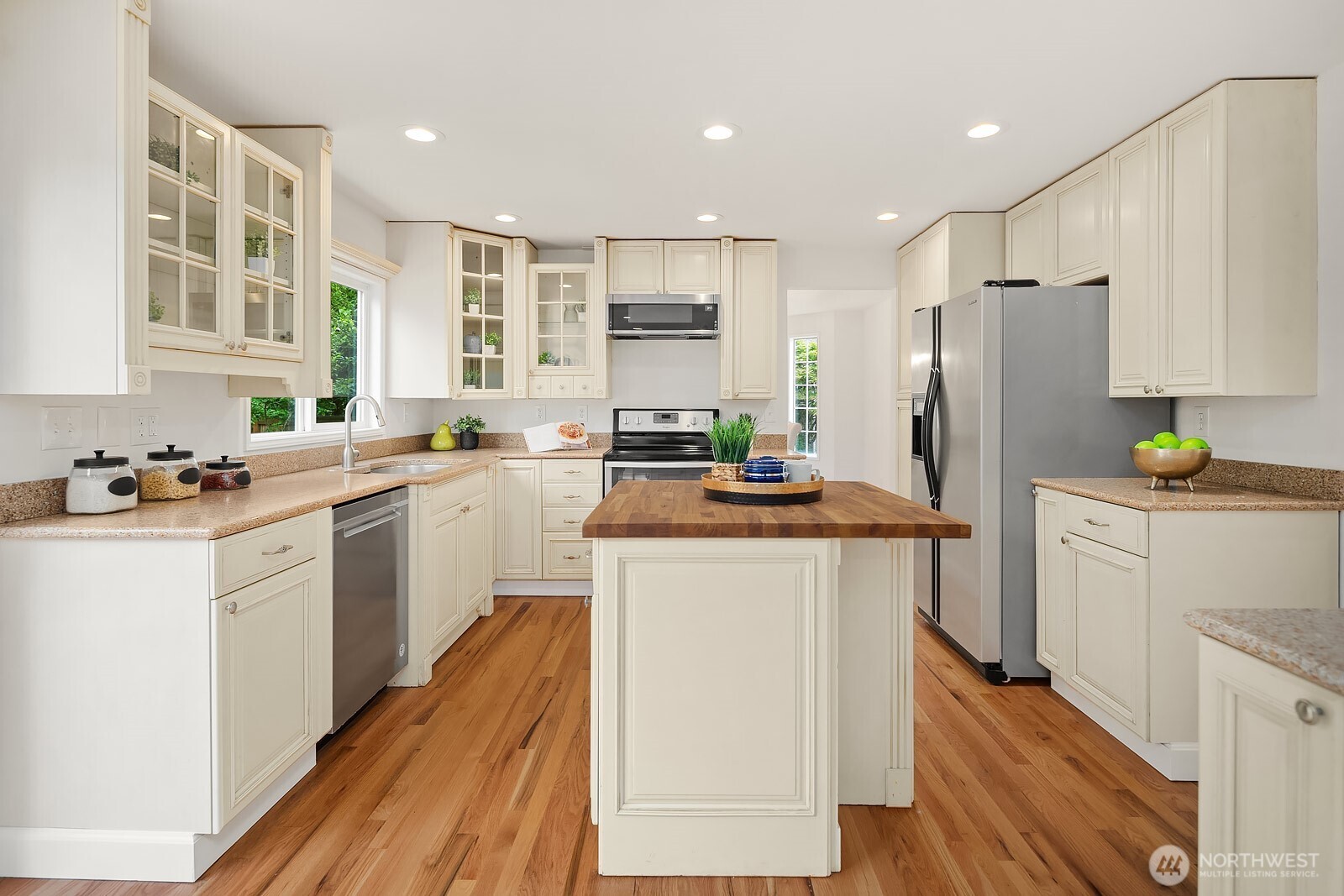 24544 SE 43rd Place