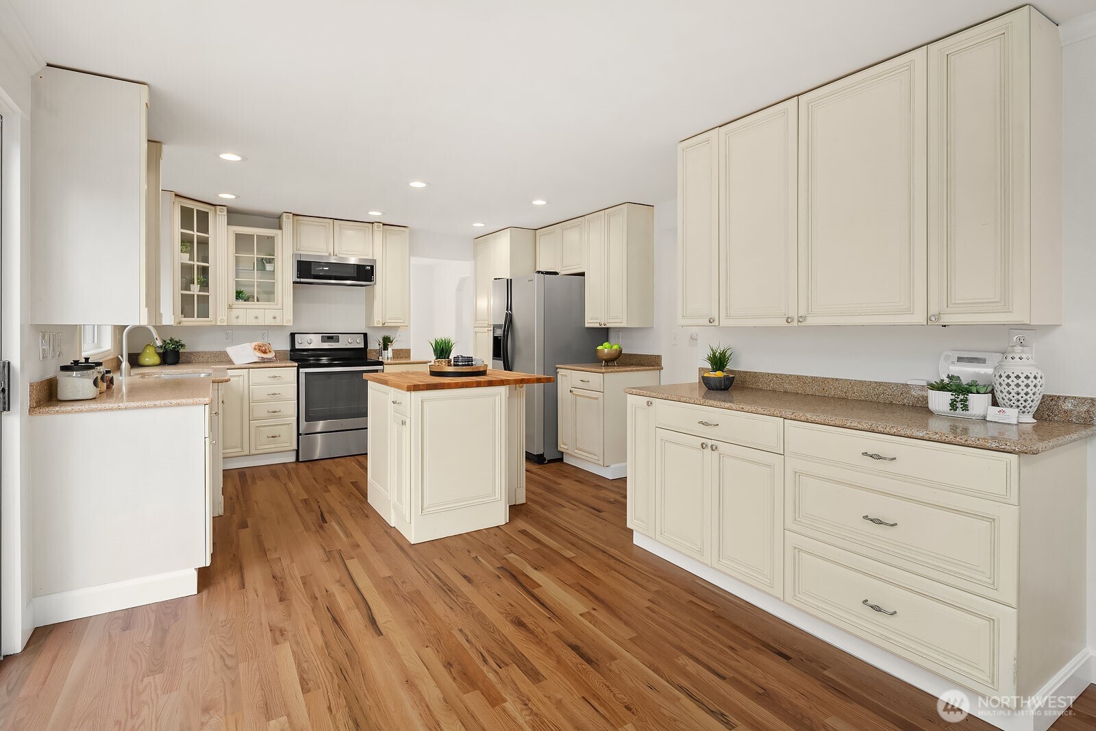 24544 SE 43rd Place