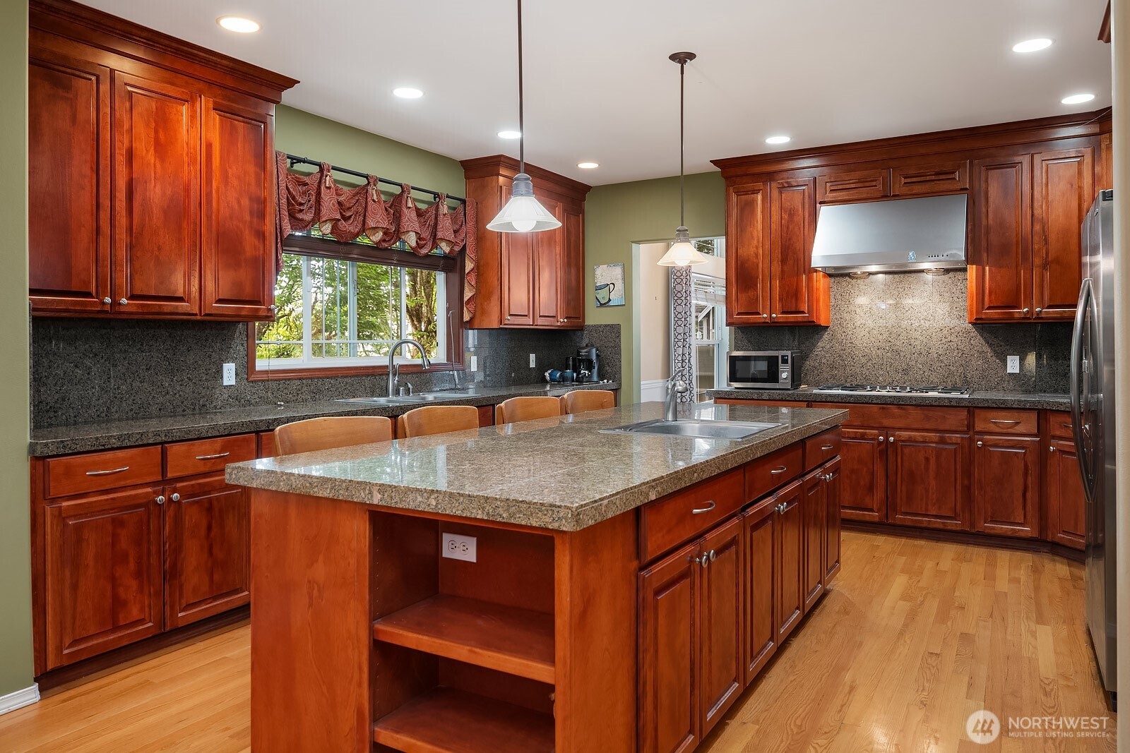 13915 SE 238th Place