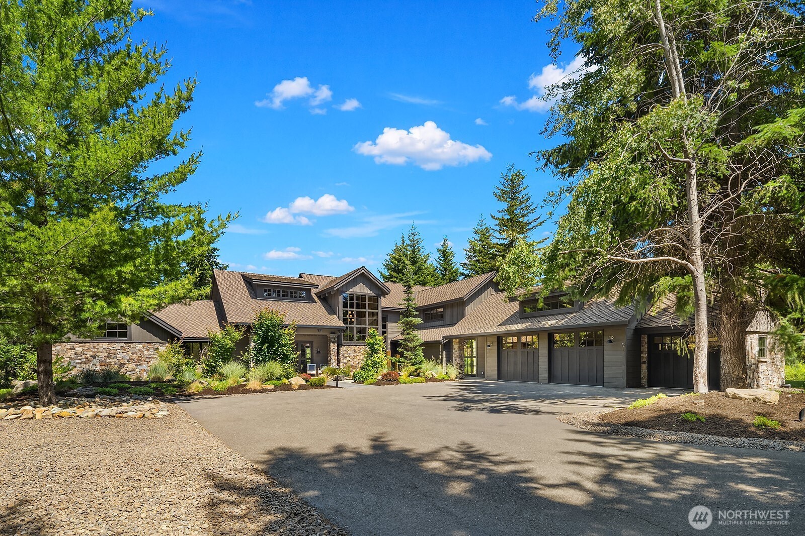 121 Silver Queen Lane