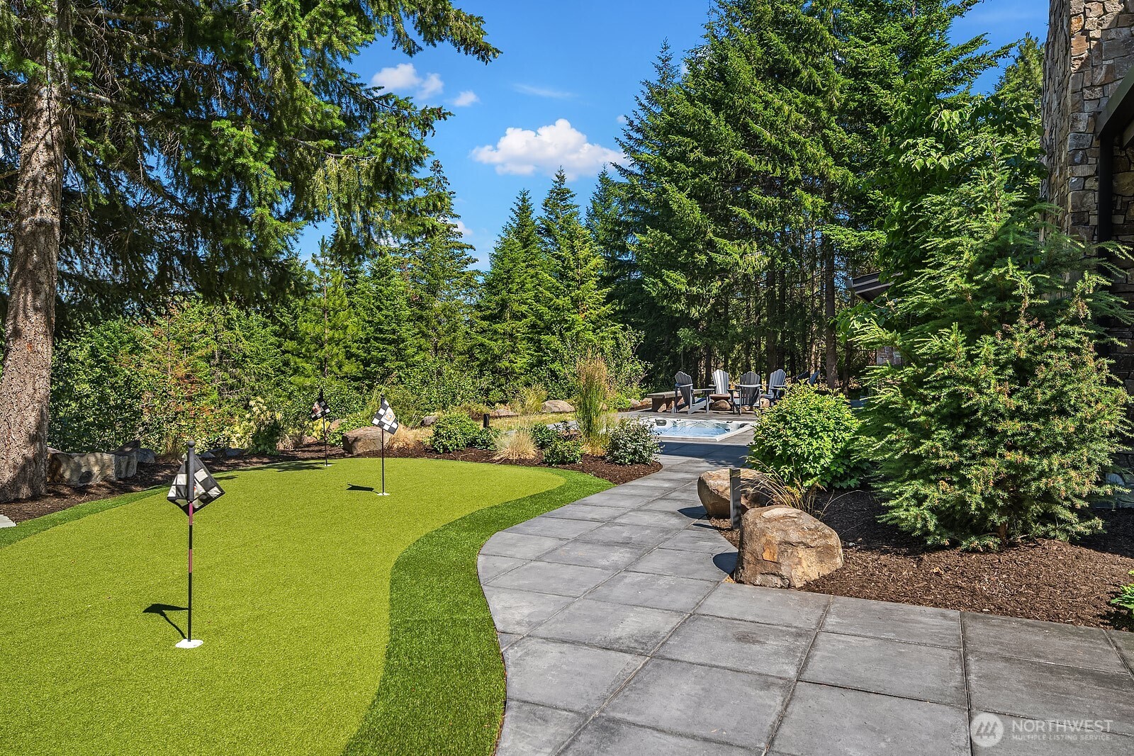 121 Silver Queen Lane
