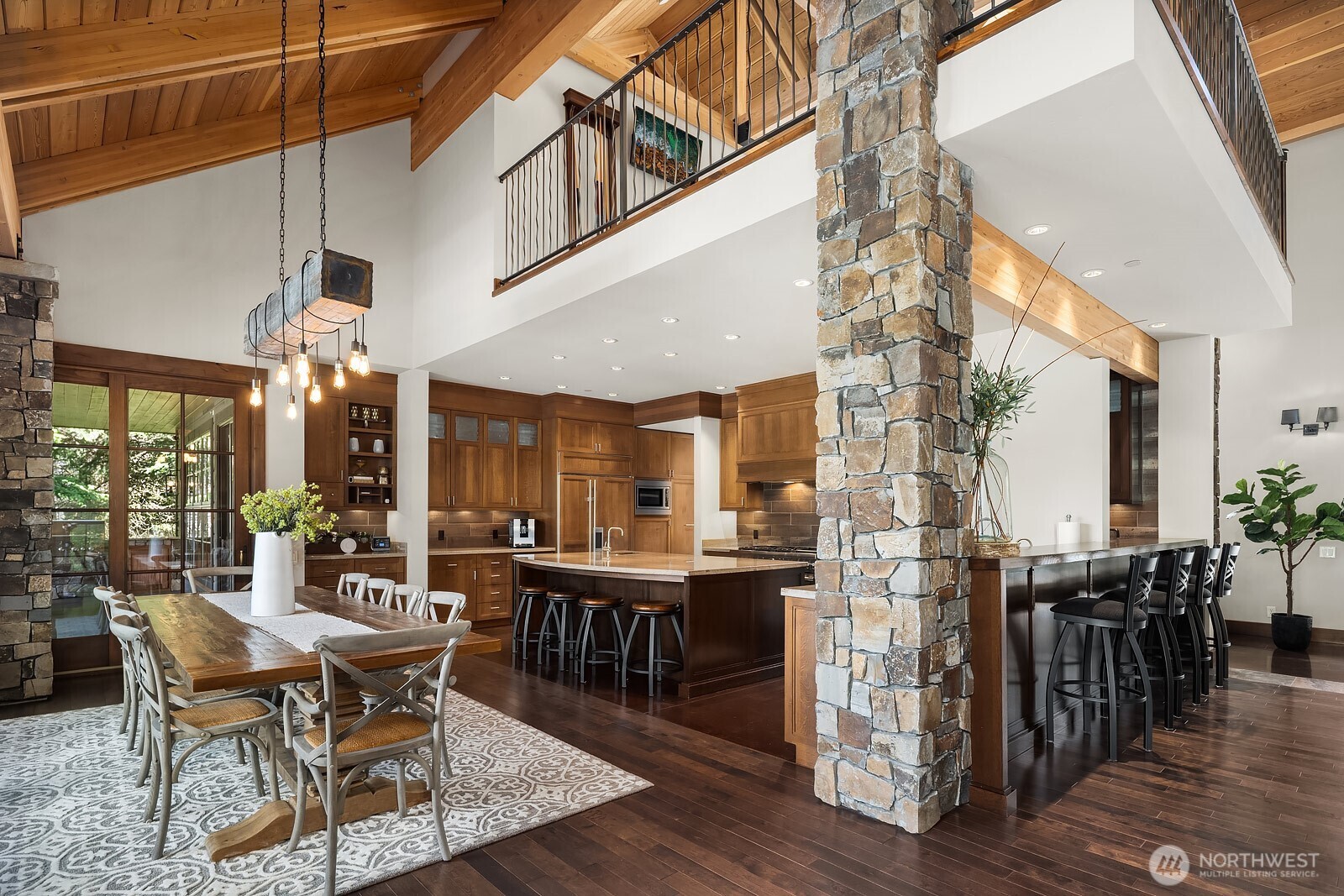 121 Silver Queen Lane