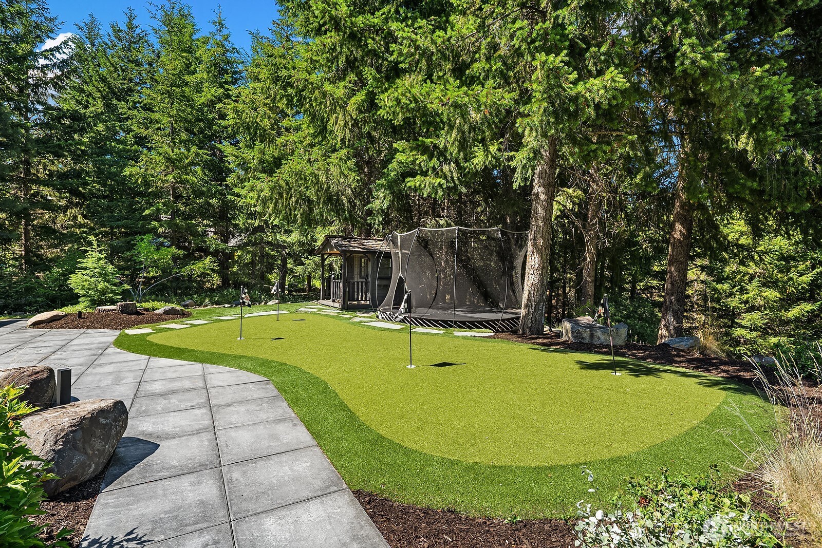 121 Silver Queen Lane