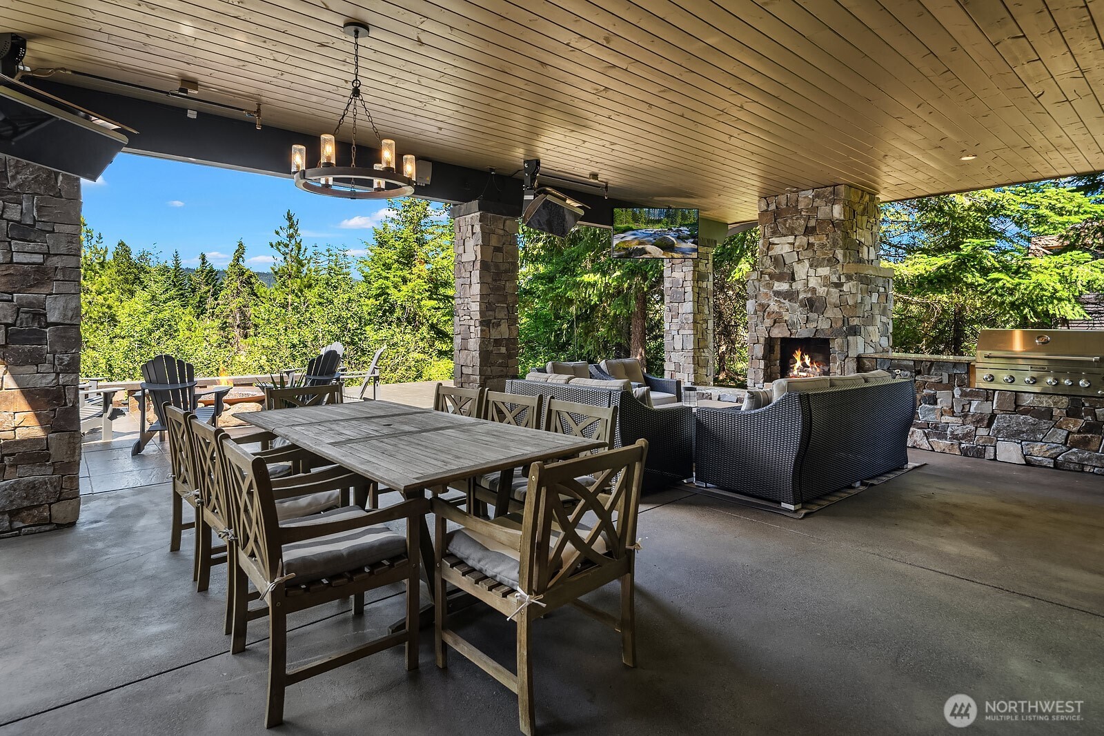 121 Silver Queen Lane