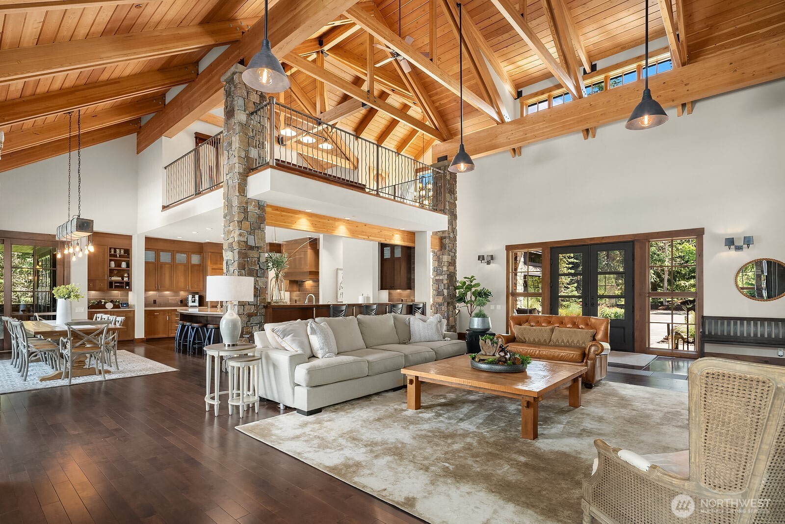 121 Silver Queen Lane