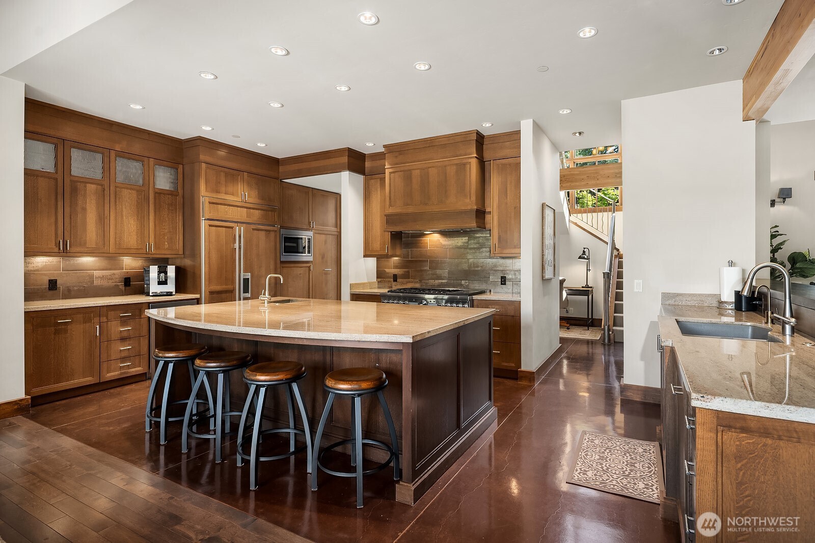 121 Silver Queen Lane