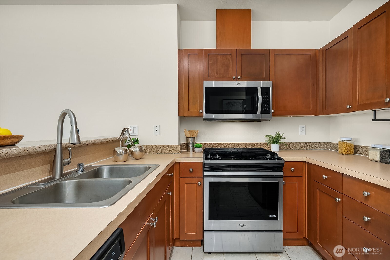 1000 Aurora Avenue N Unit: 311