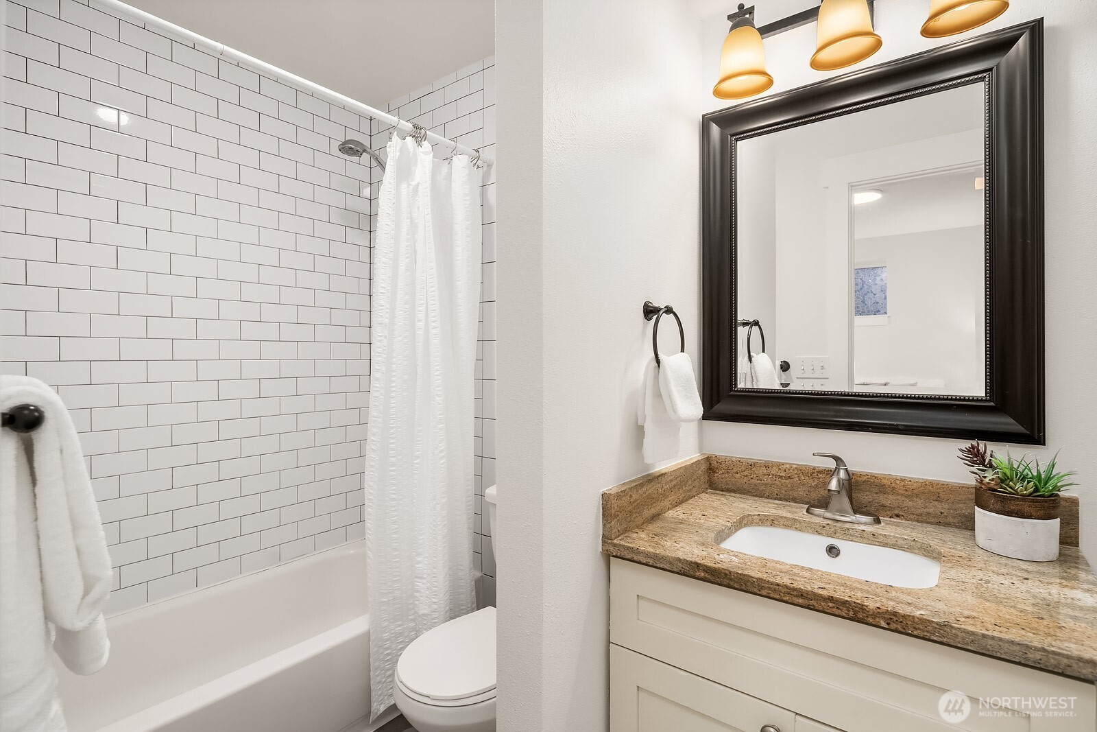22706 NE 12th Place