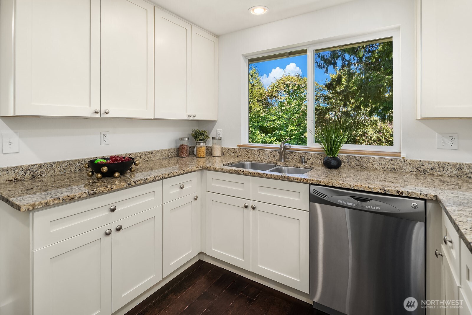 22706 NE 12th Place