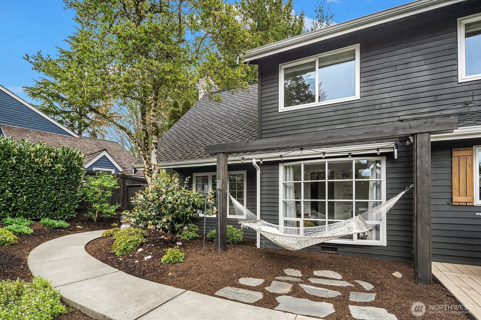 3819 204th Avenue NE