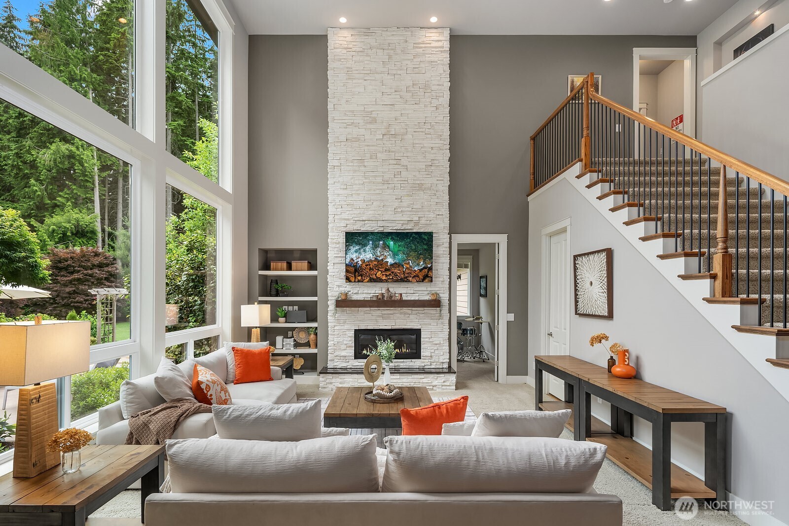 9233 255th Avenue NE