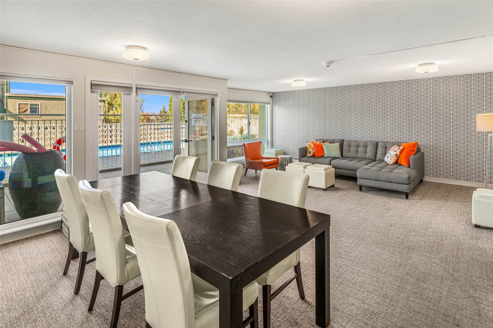 525 Belmont Avenue E Unit: 3C