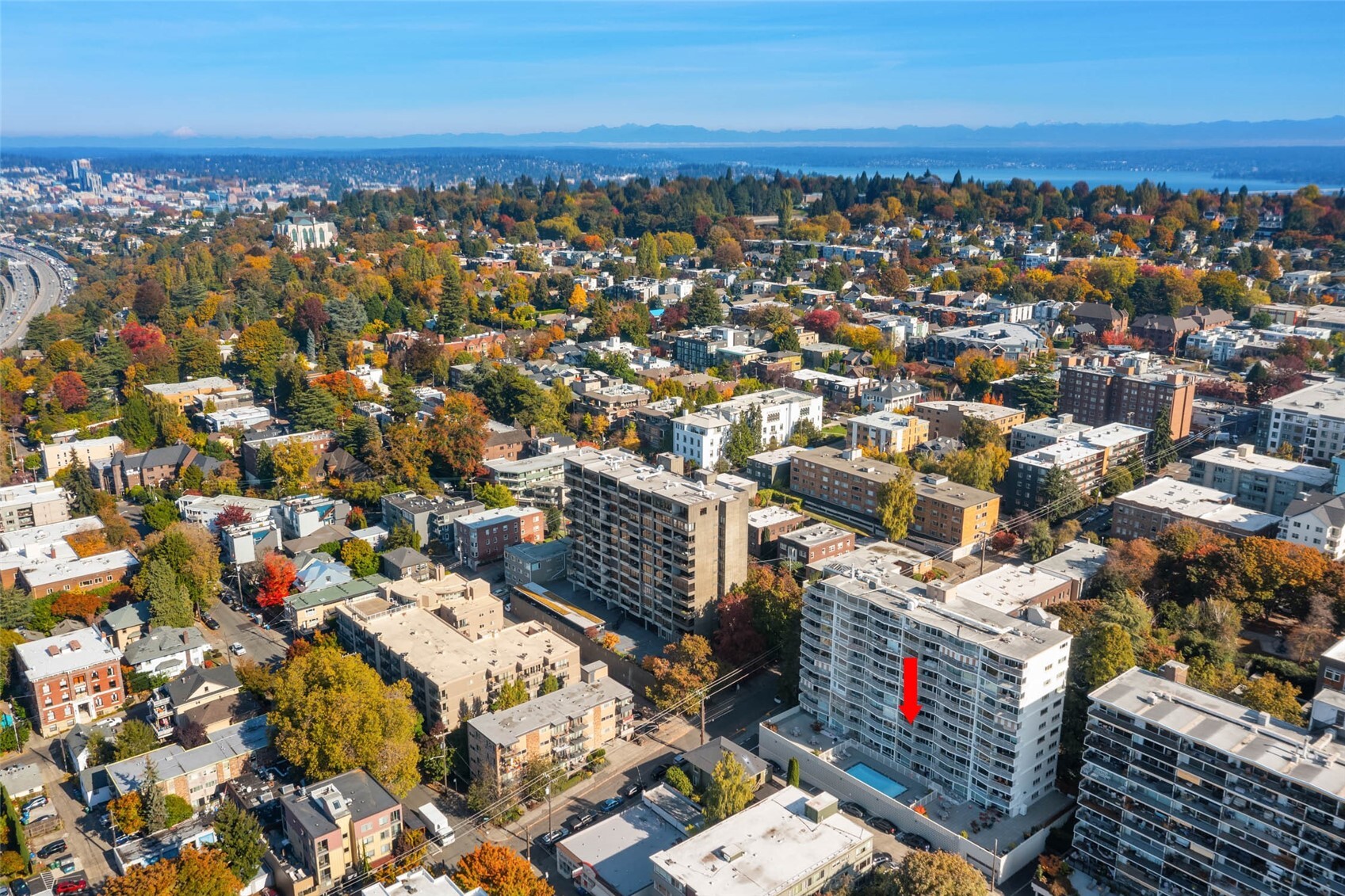 525 Belmont Avenue E Unit: 3C