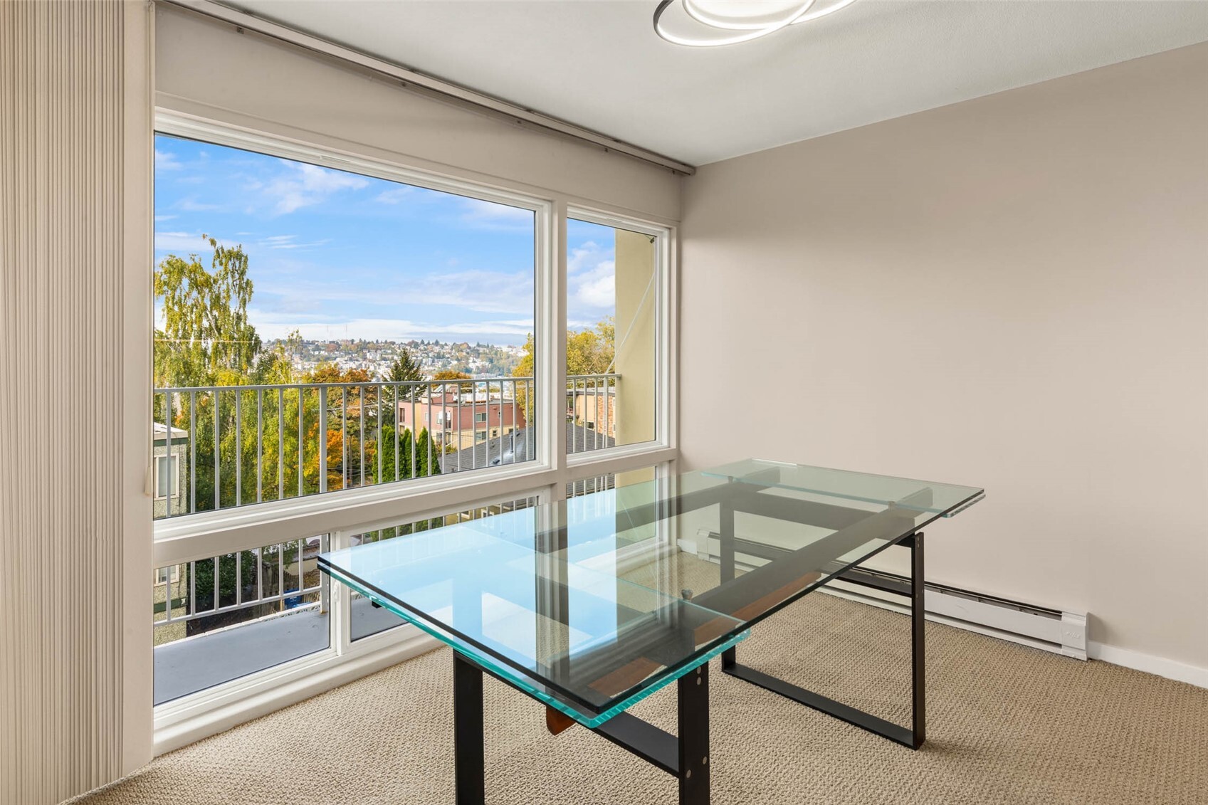 525 Belmont Avenue E Unit: 3C