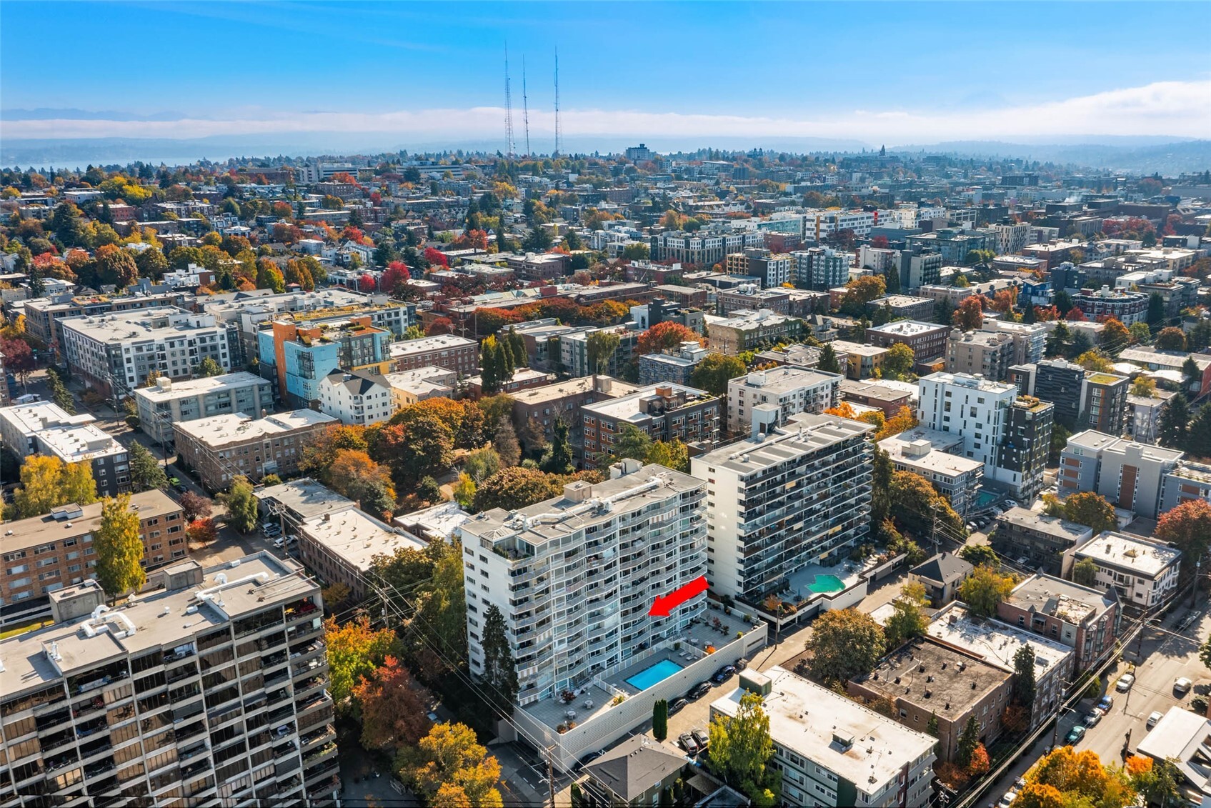 525 Belmont Avenue E Unit: 3C