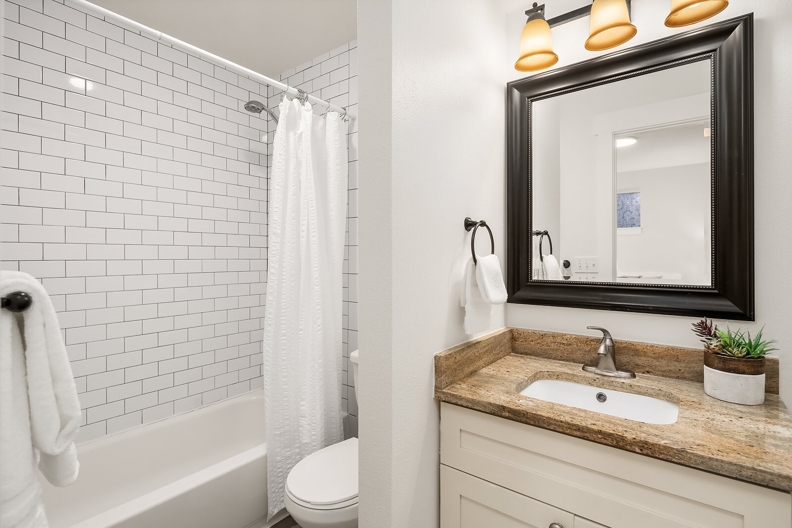 22706 NE 12th Place