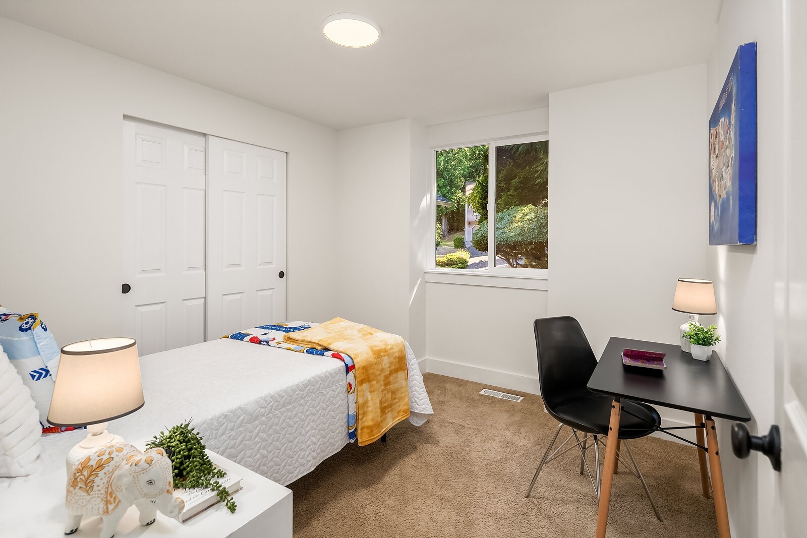 22706 NE 12th Place