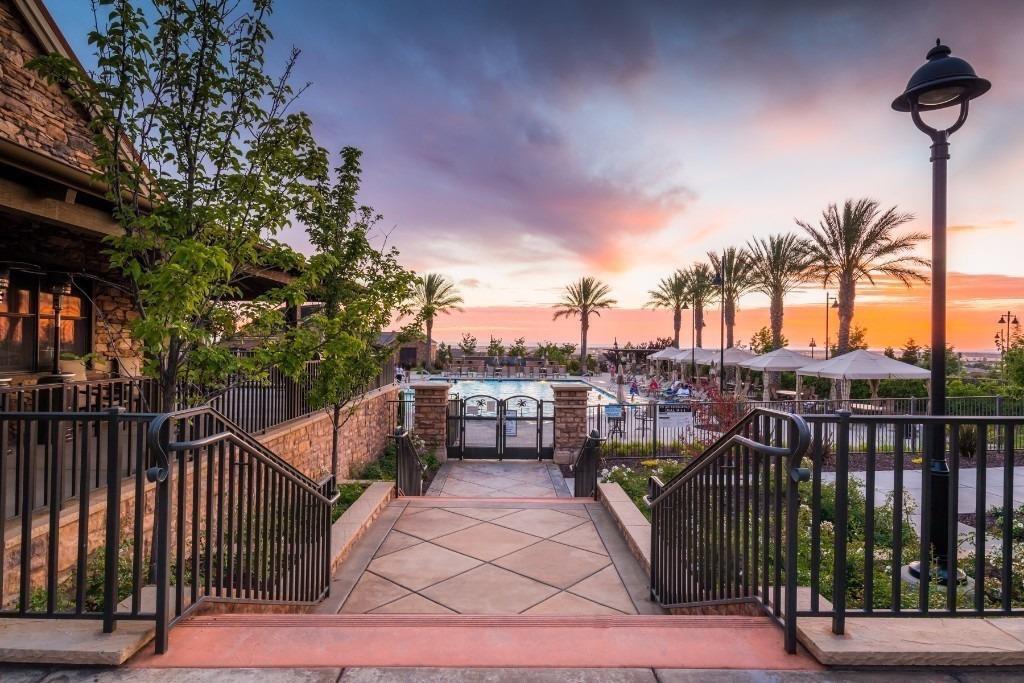 511 Desert Bloom Court