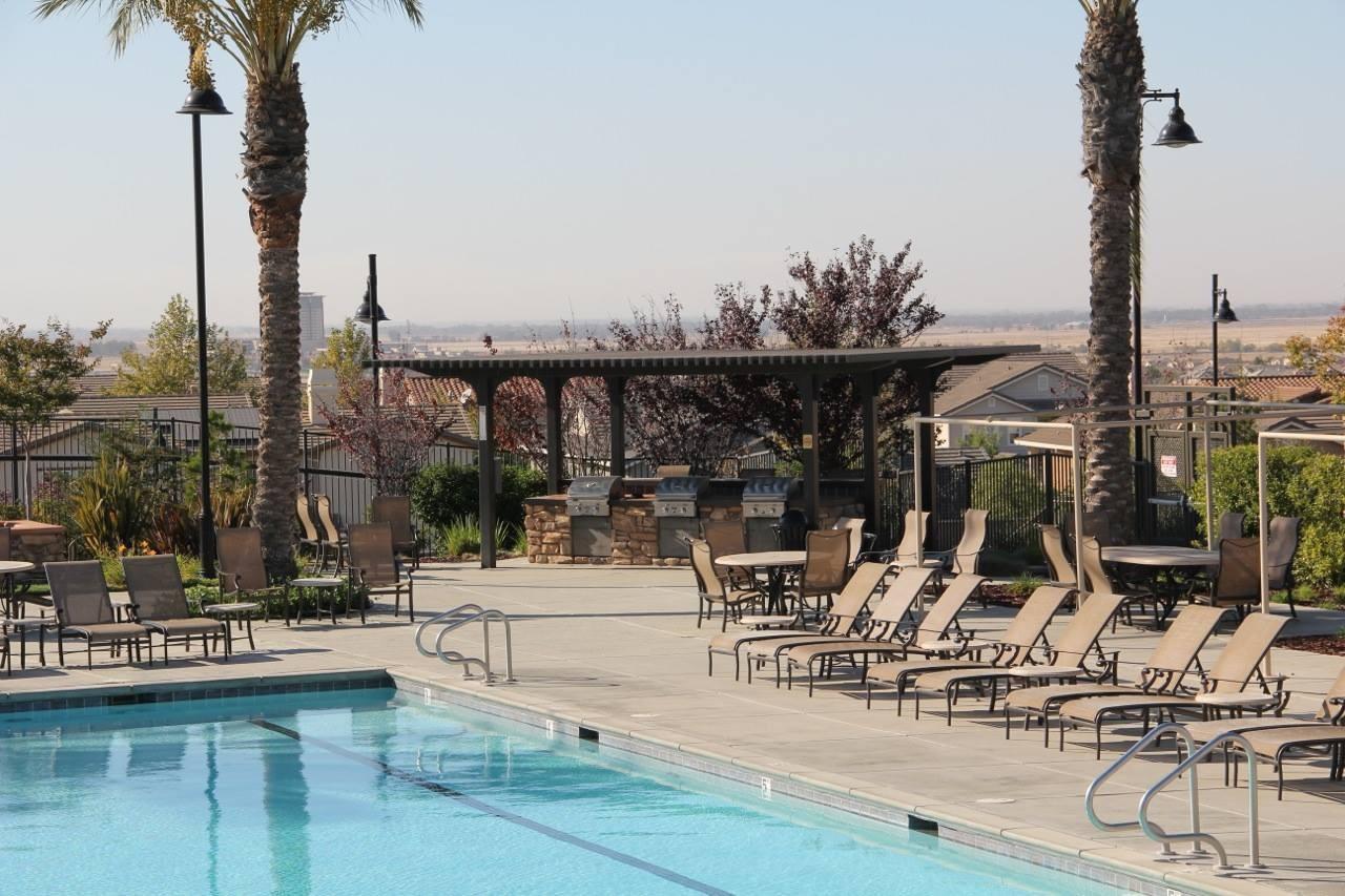 511 Desert Bloom Court