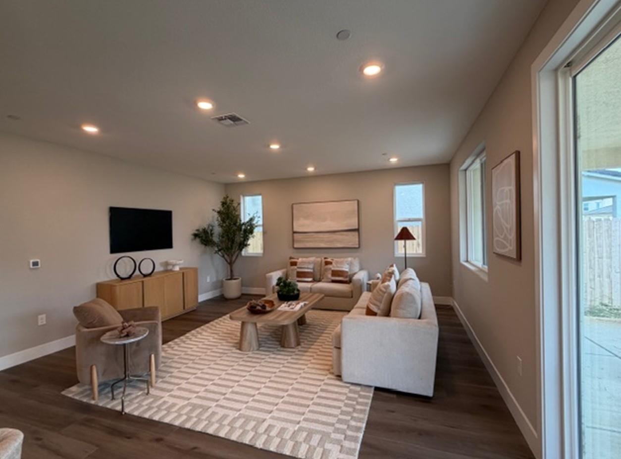 10339 Ducasse Way