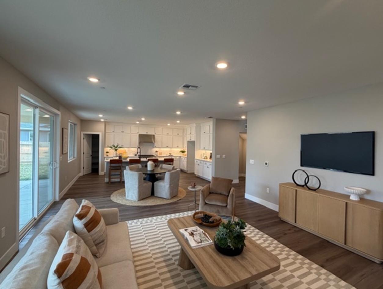 10339 Ducasse Way