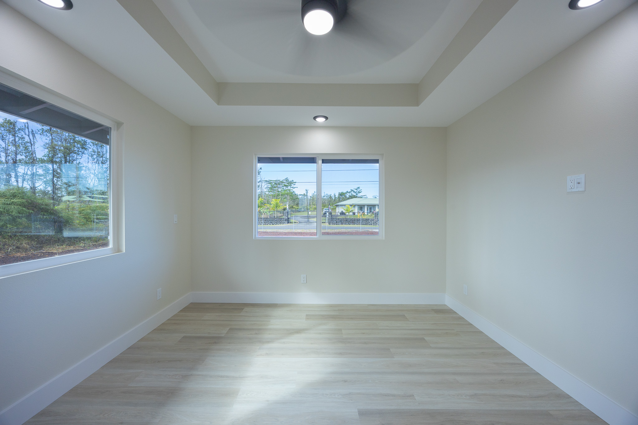 15-1663 16TH AVE
