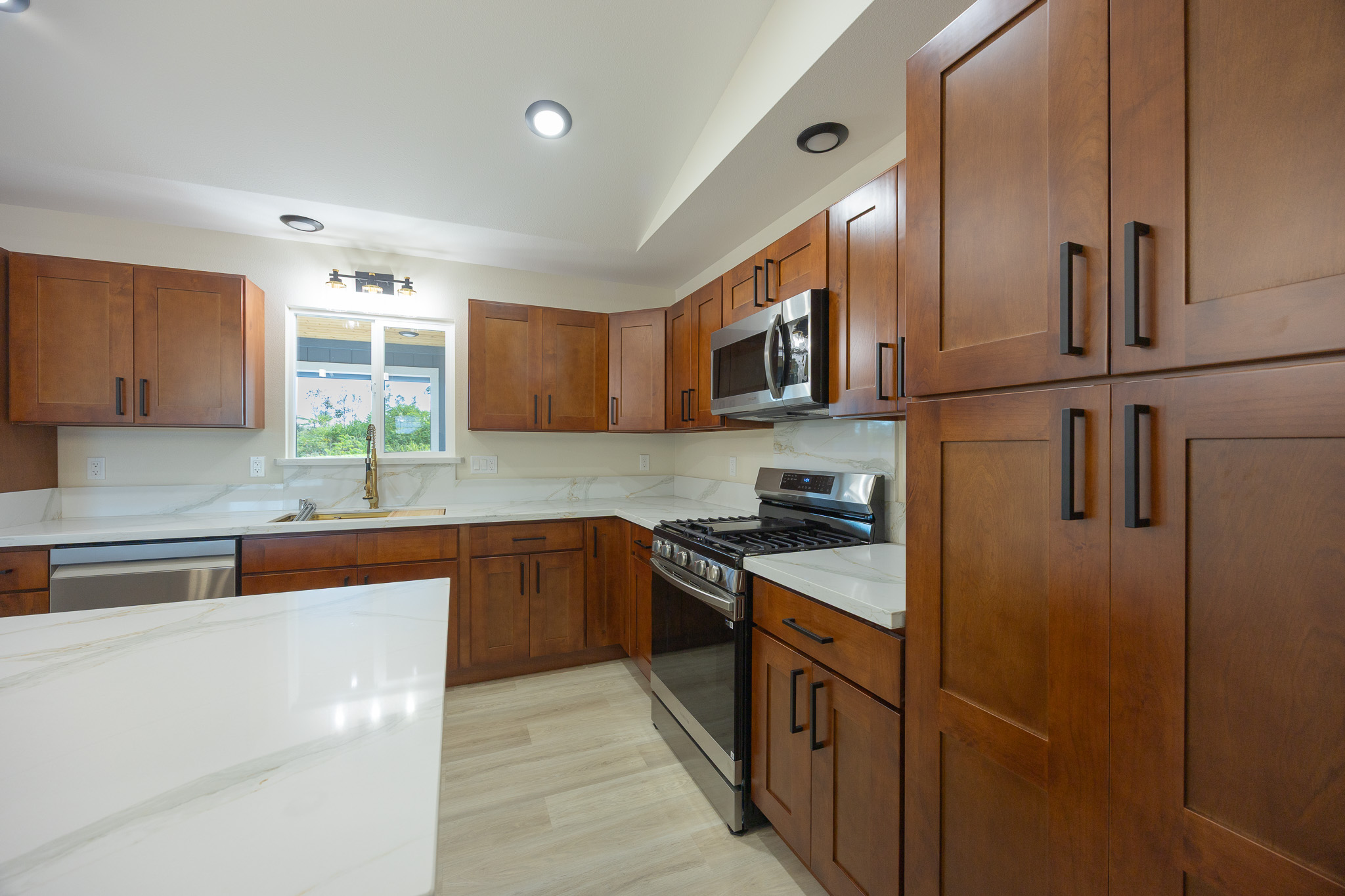 15-1663 16TH AVE