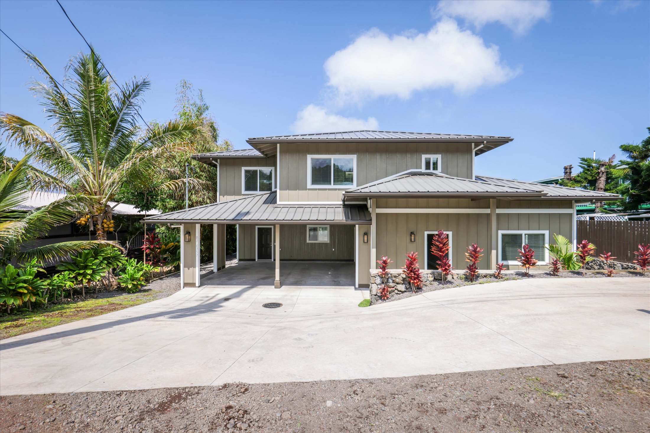 81-6357 MAMALAHOA HIGHWAY