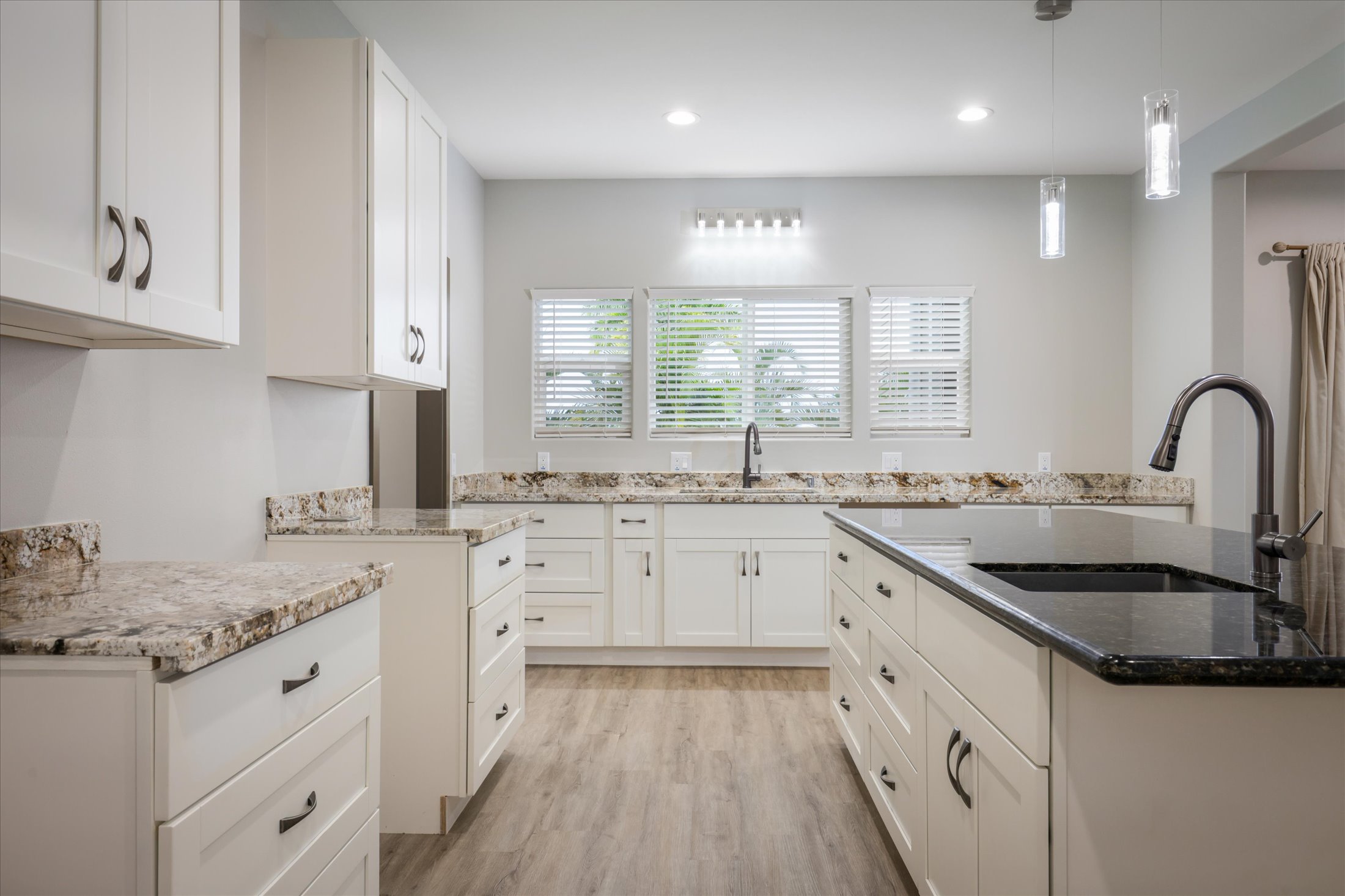 81-6357 MAMALAHOA HIGHWAY