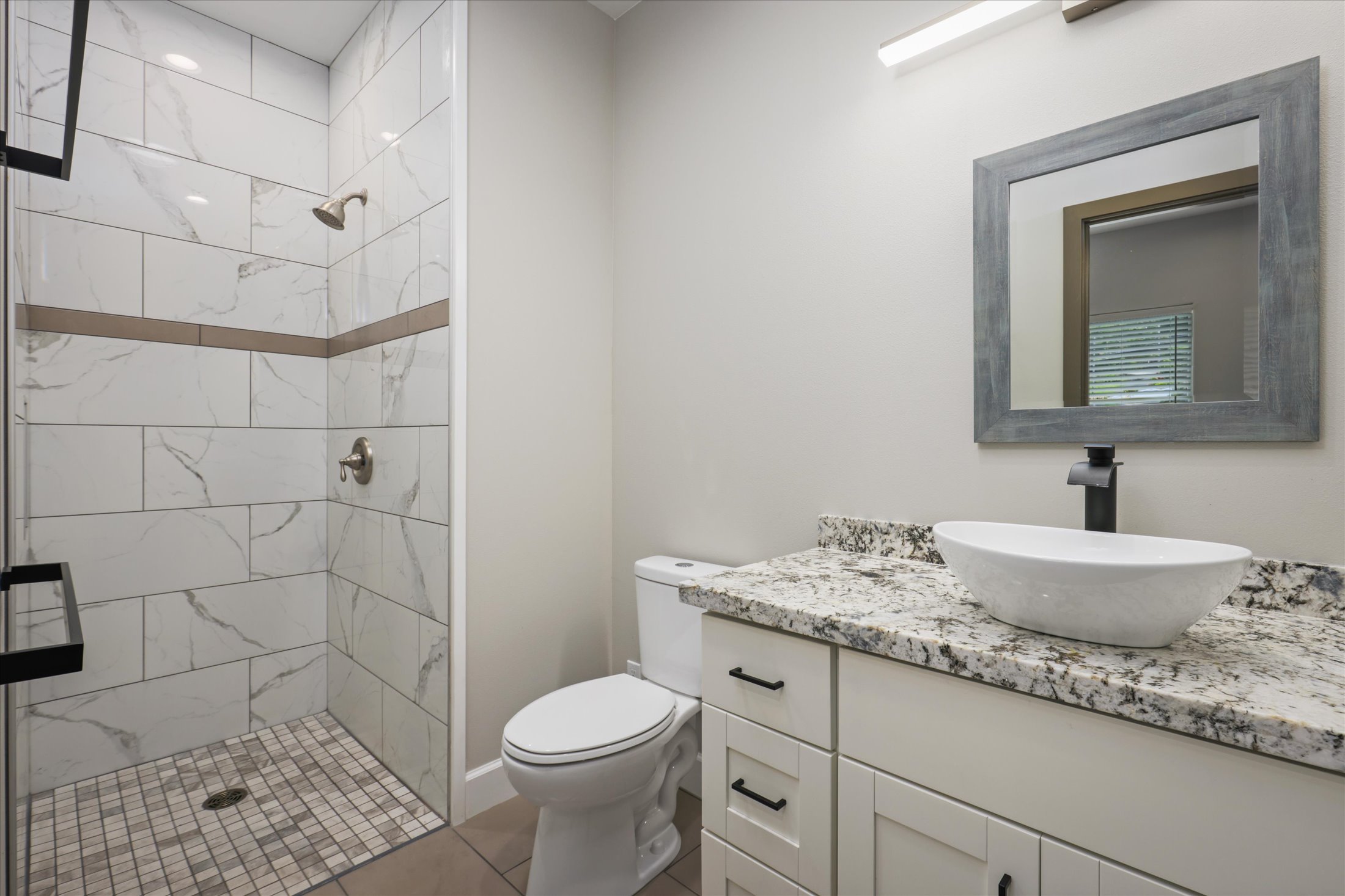 81-6357 MAMALAHOA HIGHWAY