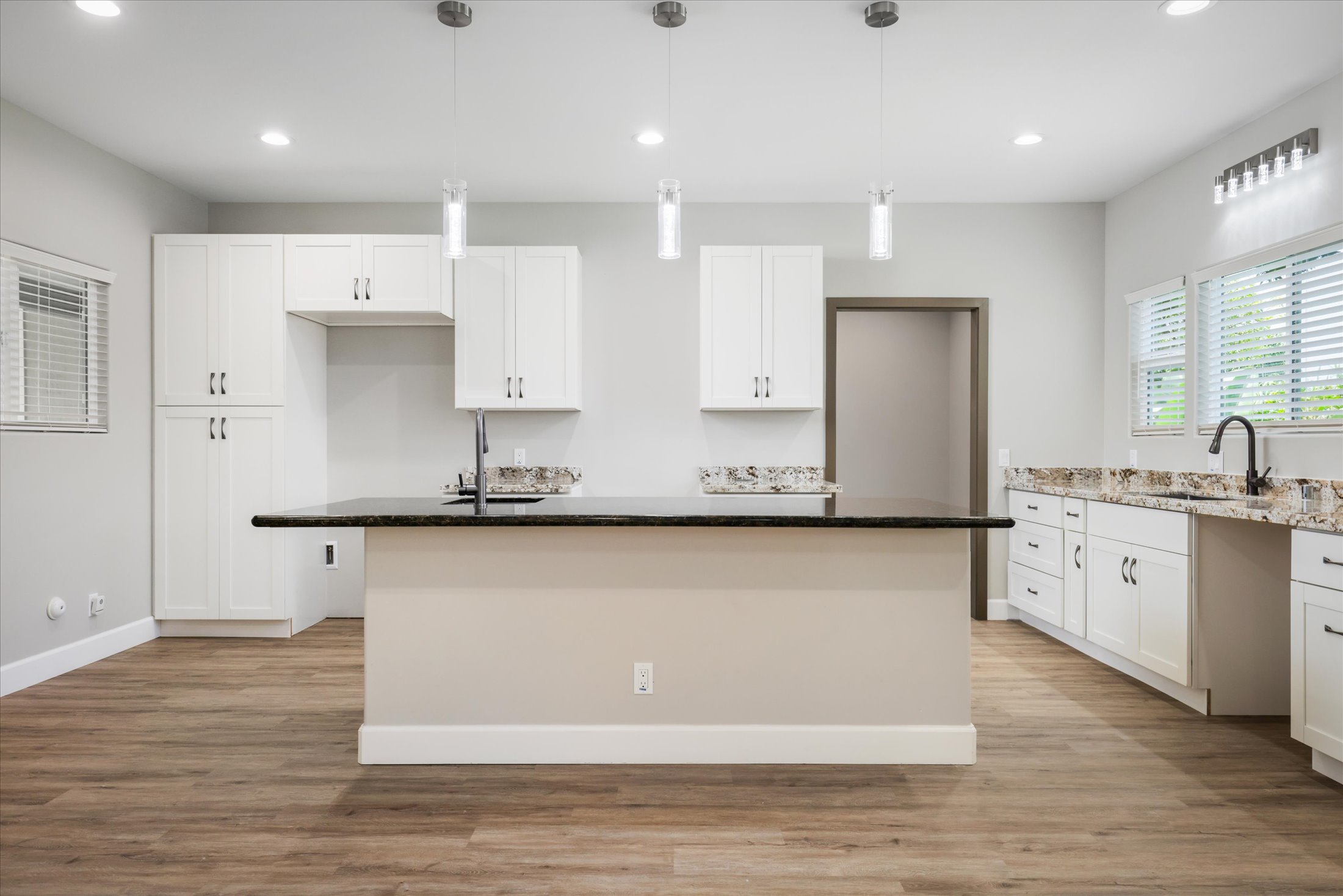 81-6357 MAMALAHOA HIGHWAY