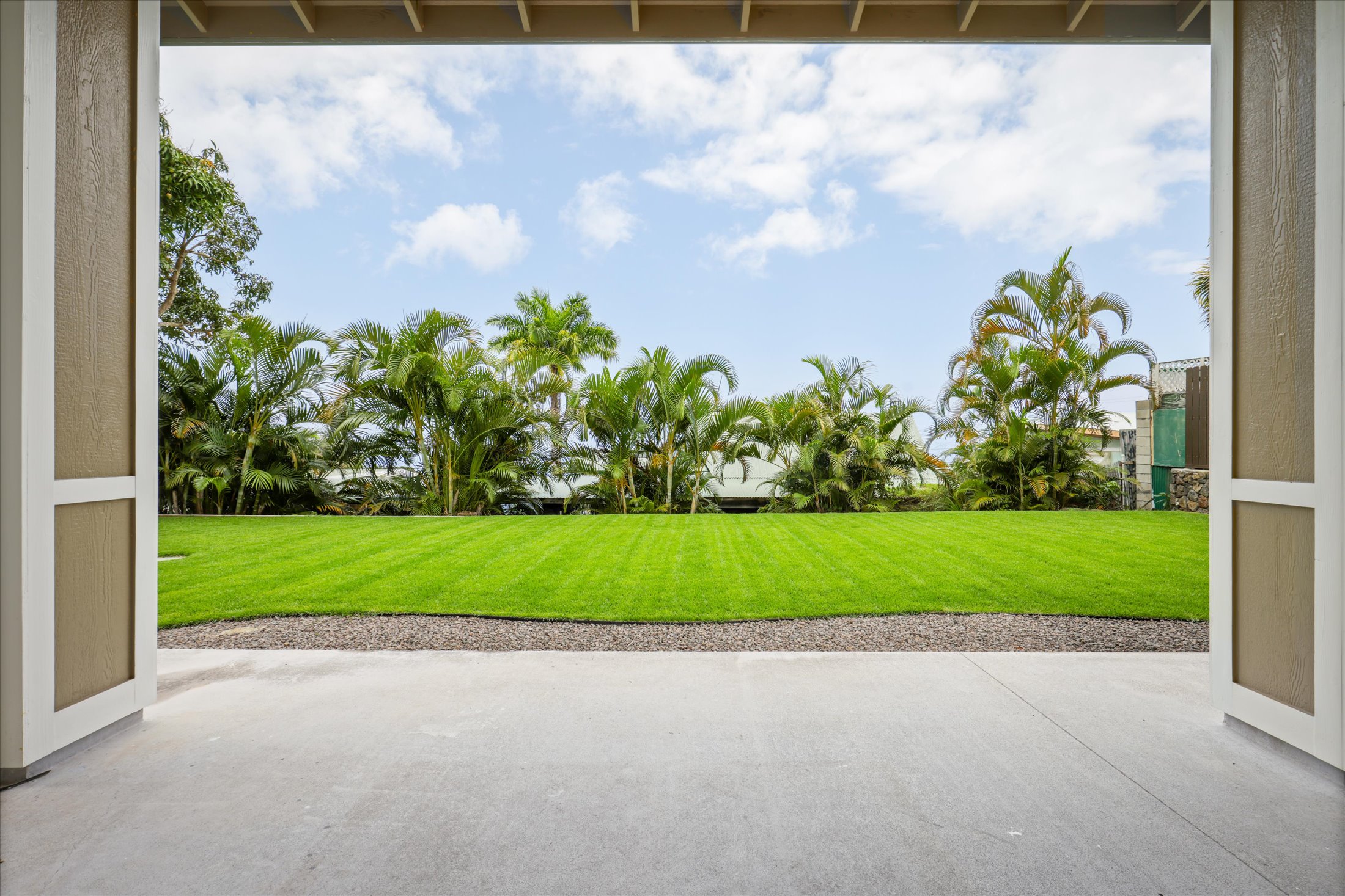 81-6357 MAMALAHOA HIGHWAY