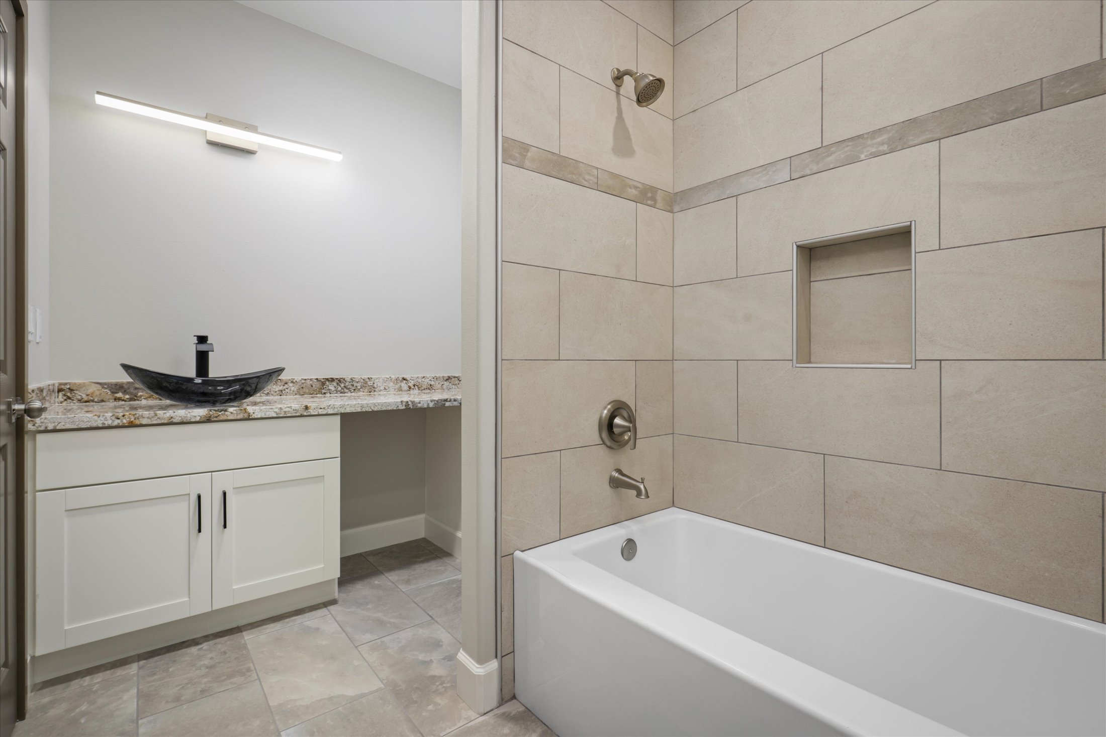 81-6357 MAMALAHOA HIGHWAY