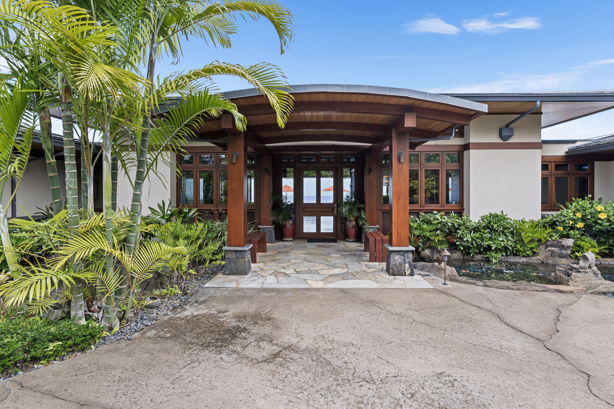 81-555 KAIUE ST