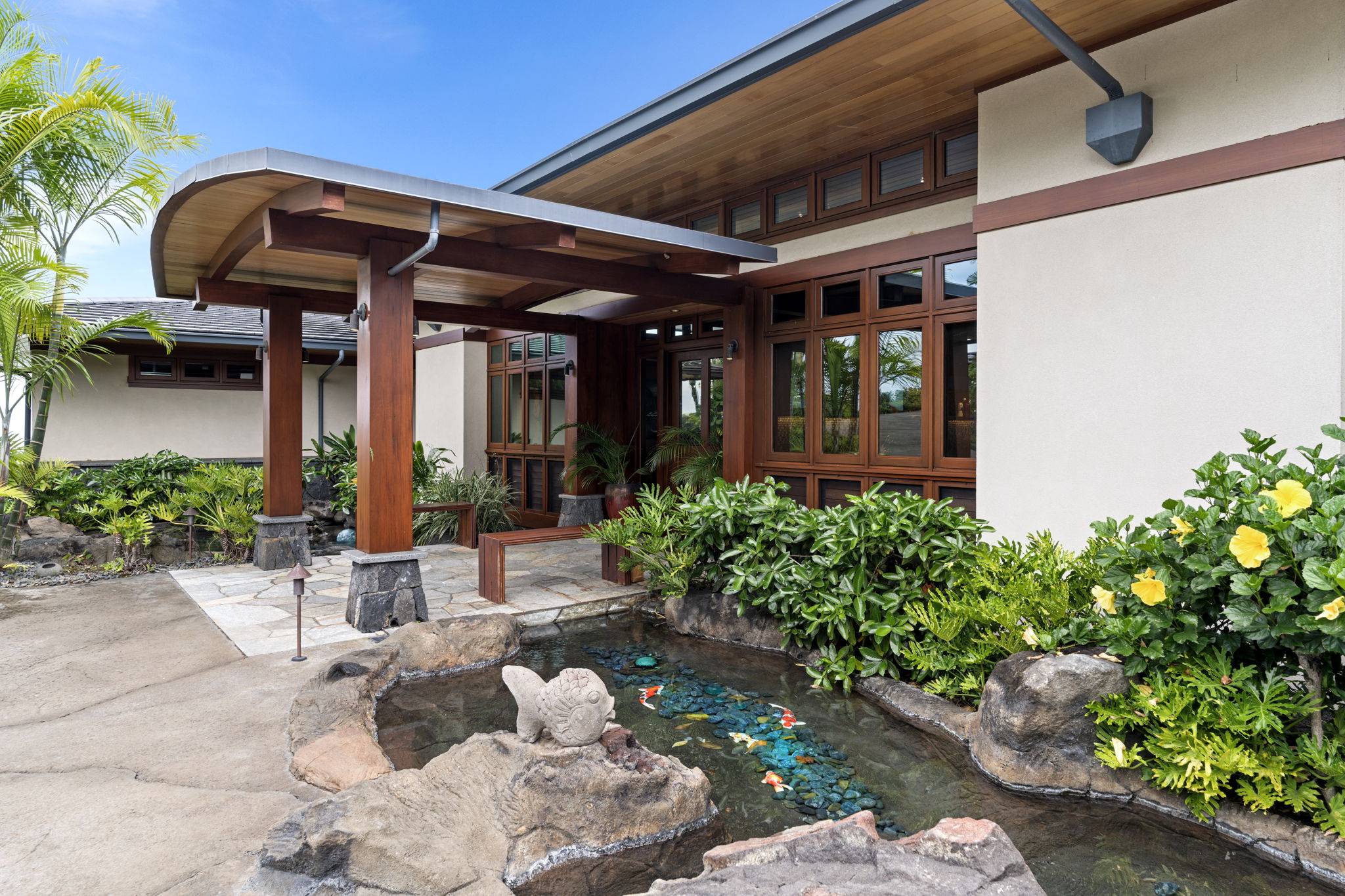 81-555 KAIUE ST