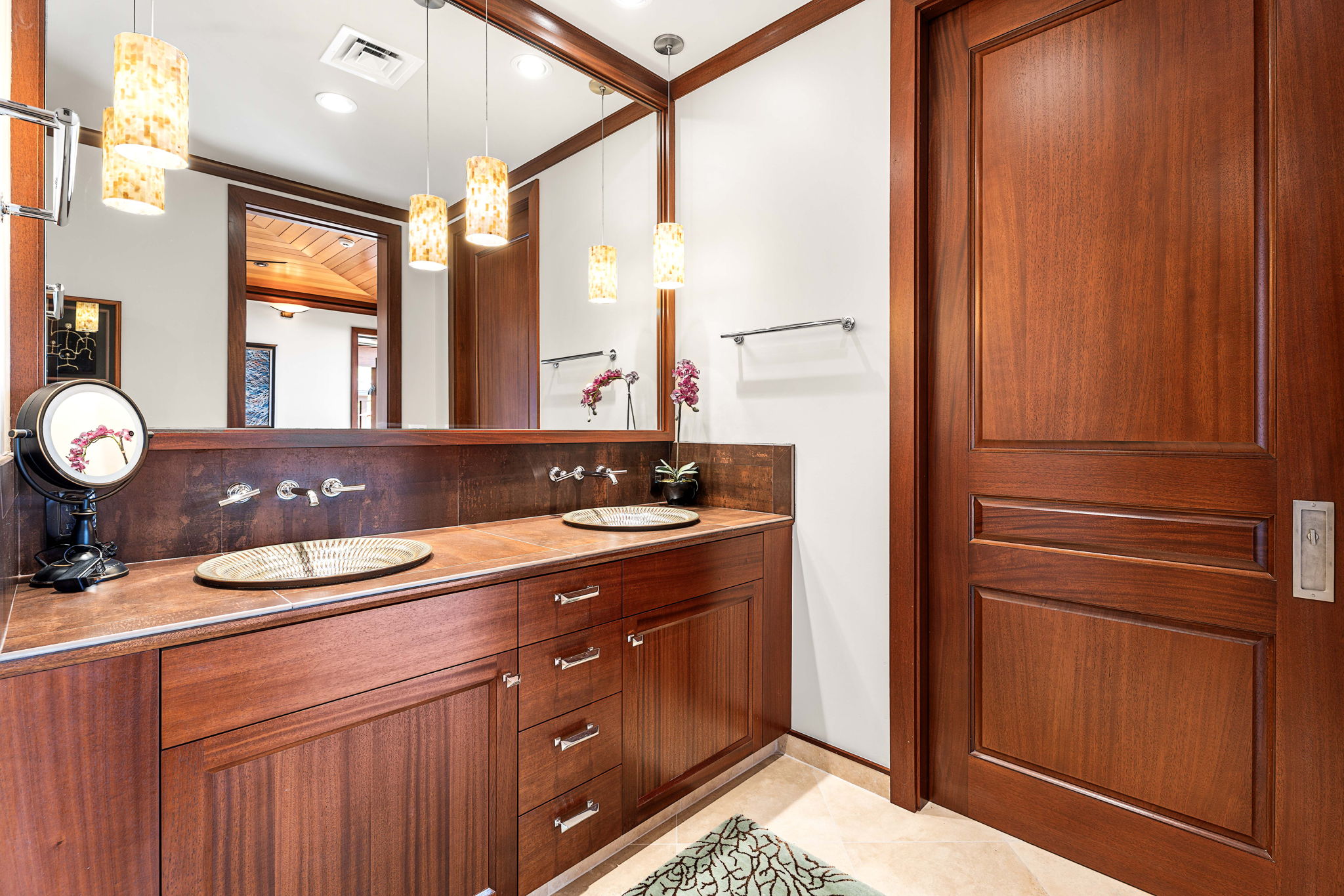 81-555 KAIUE ST
