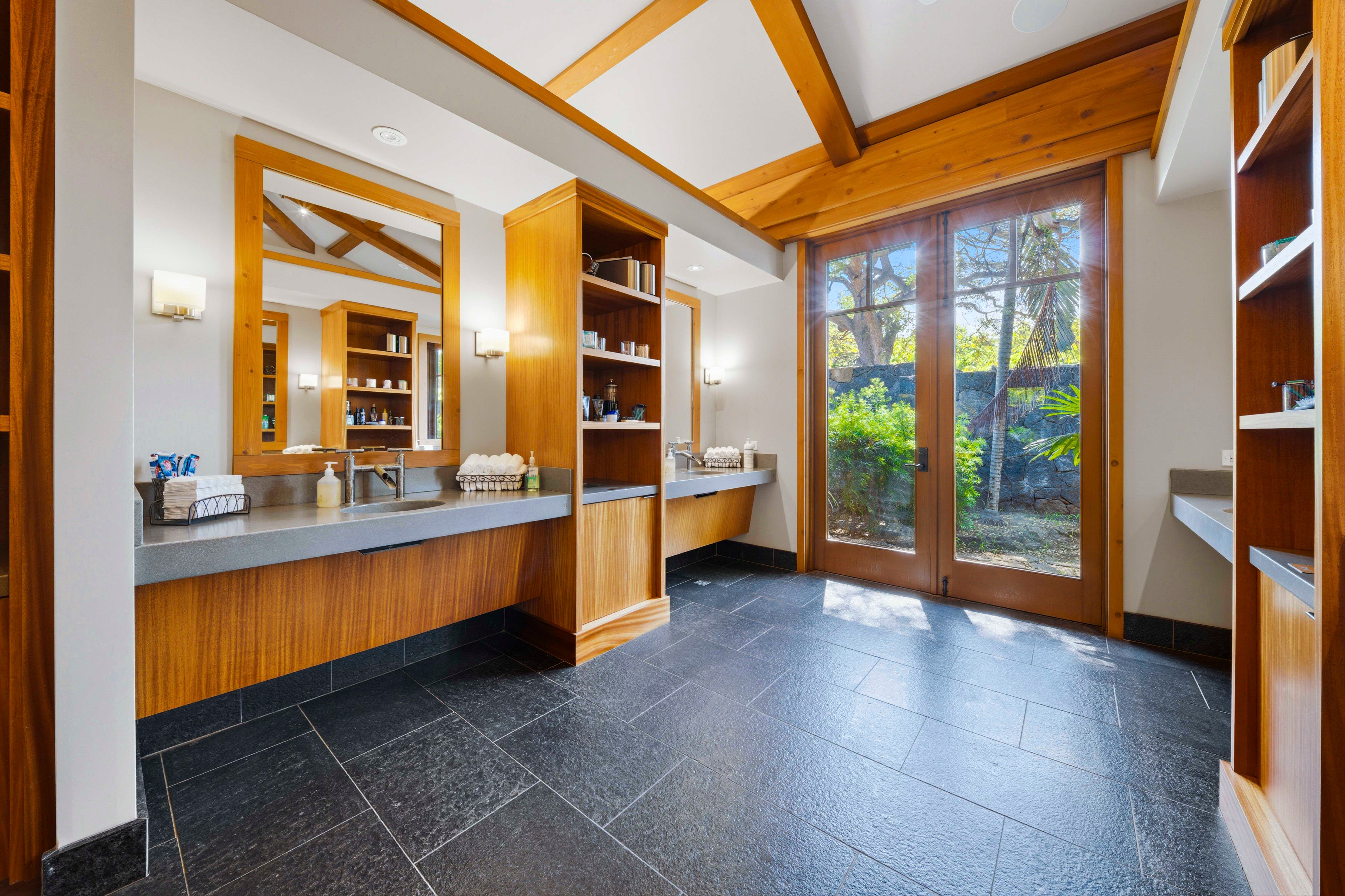 81-6503 LAUPAI WAY