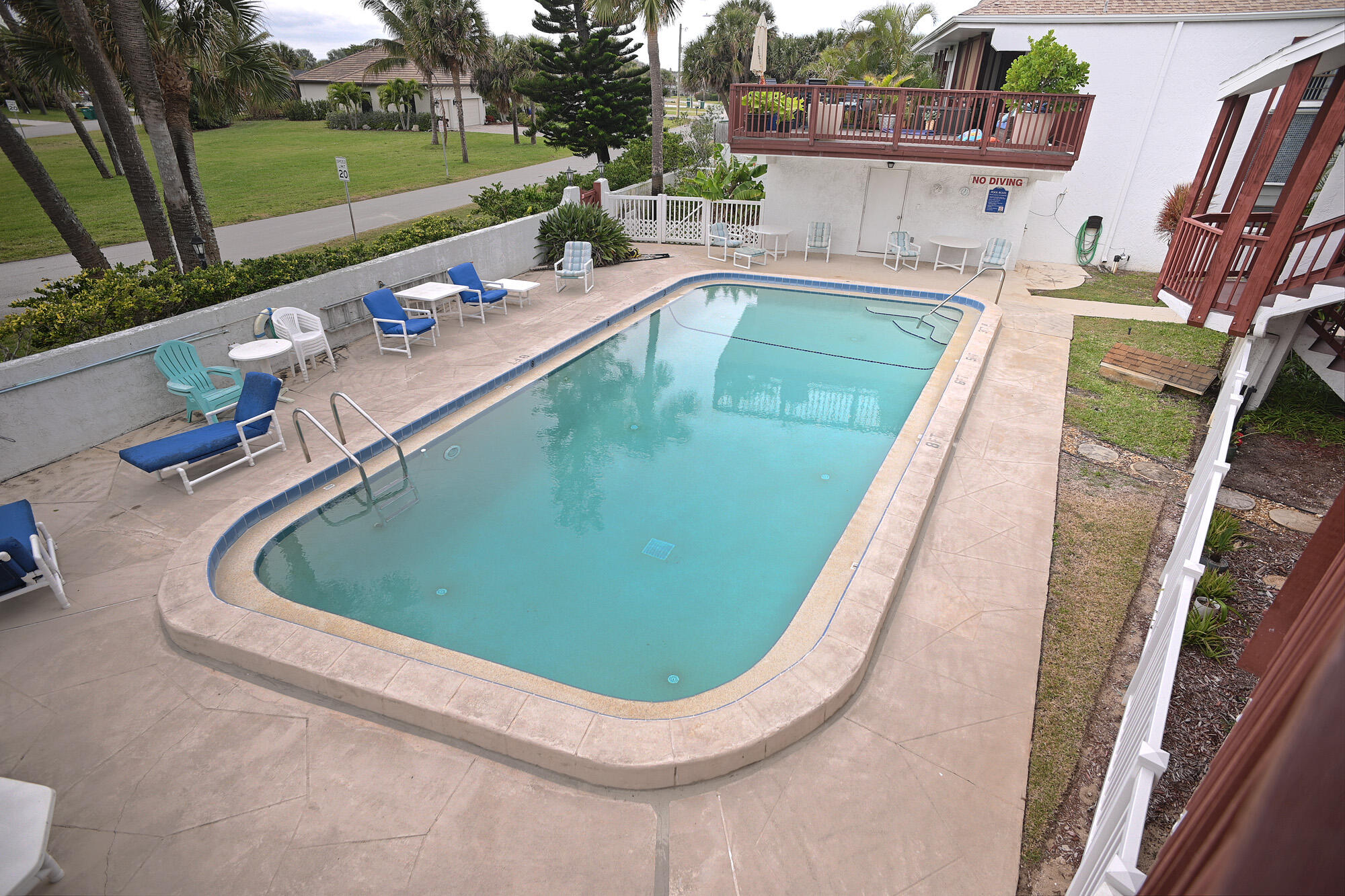 1318 S Miramar Avenue 203