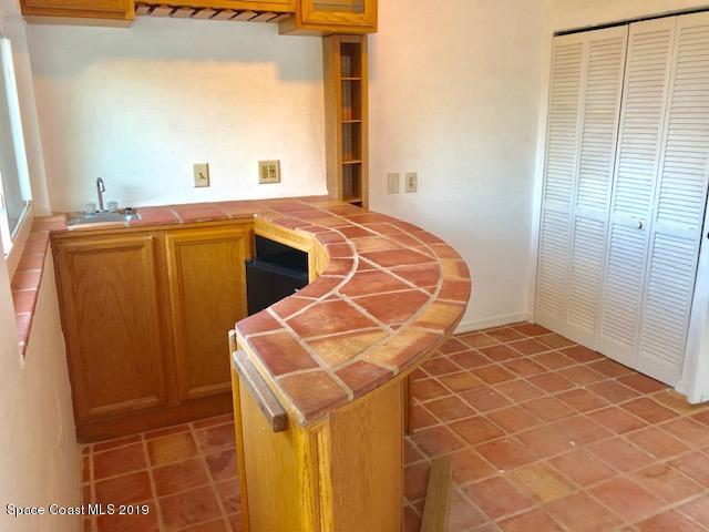 2583 S Hwy A1a, 102