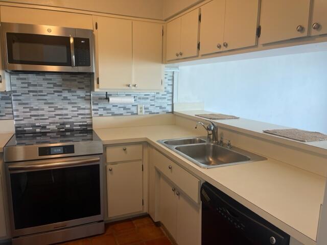 2583 S Hwy A1a, 102