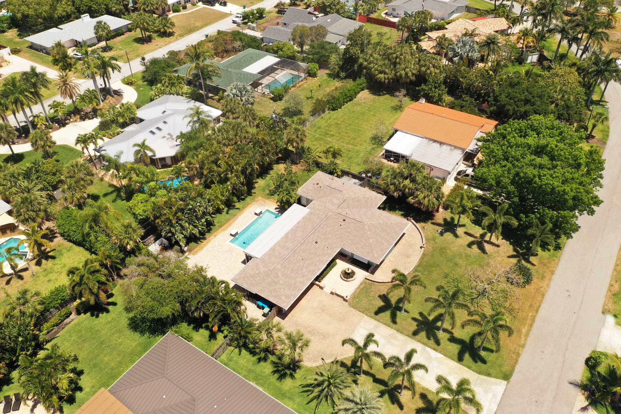 414 Poinsettia Road