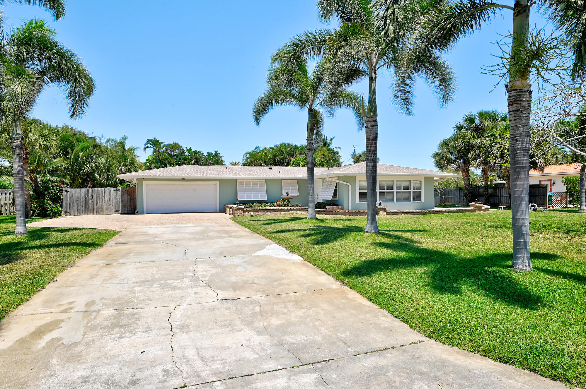 414 Poinsettia Road