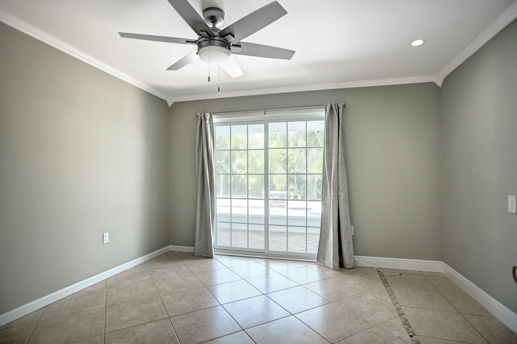 414 Poinsettia Road