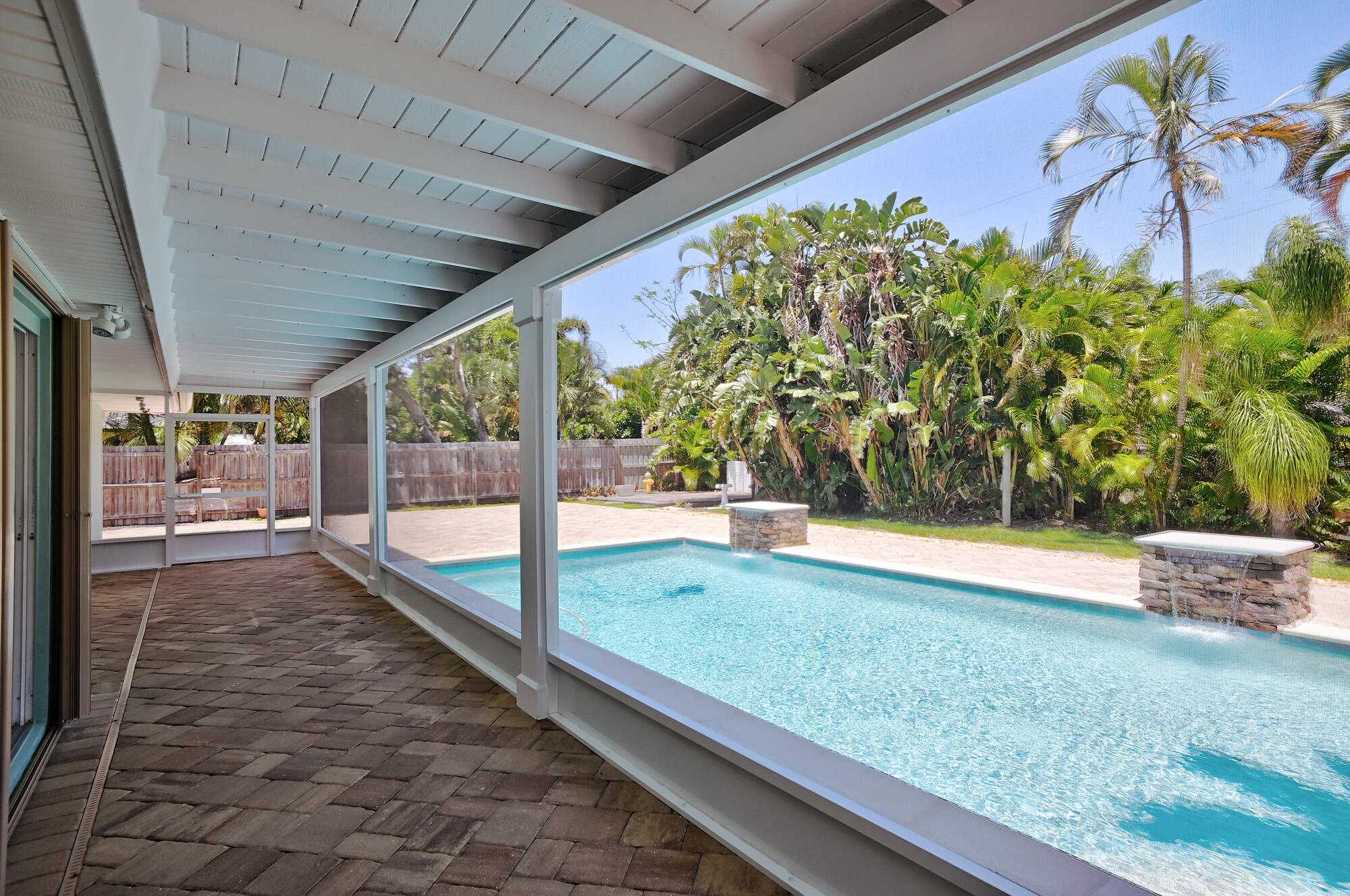 414 Poinsettia Road
